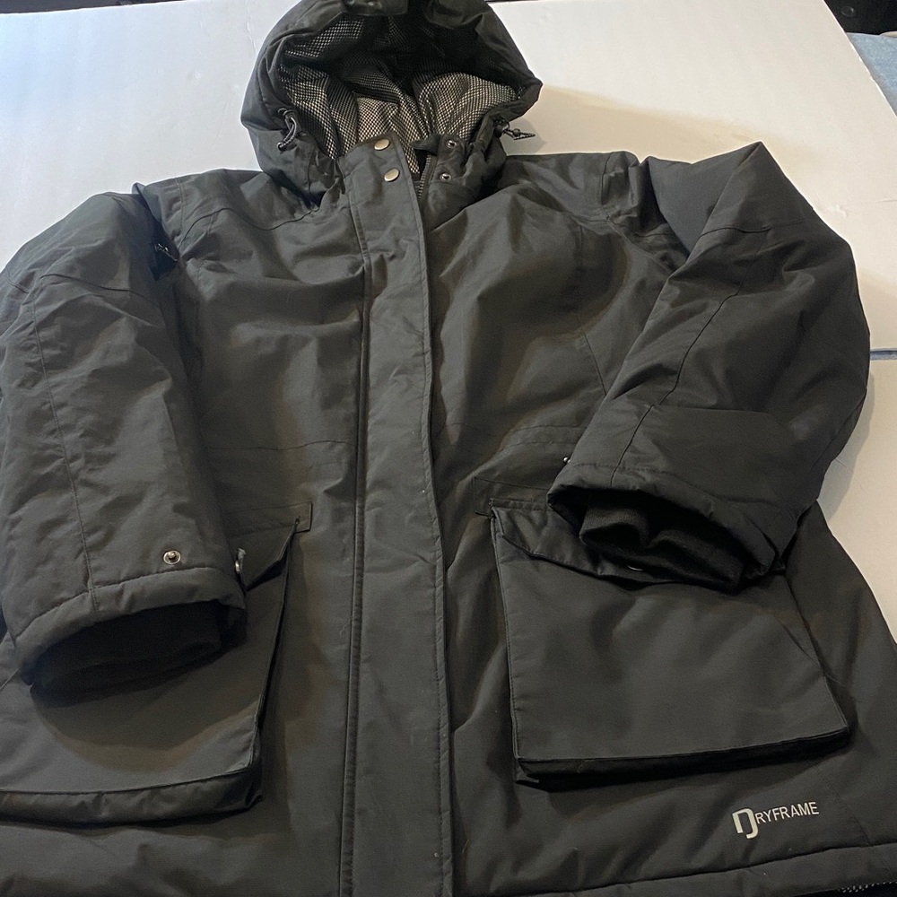 Ladies BNWOT Dryframe Black Parka Perfect For Canadian Winters